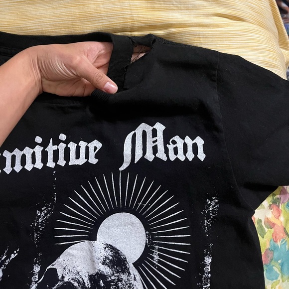 PRIMITIVE MAN TSHIRT - Picture 3 of 3